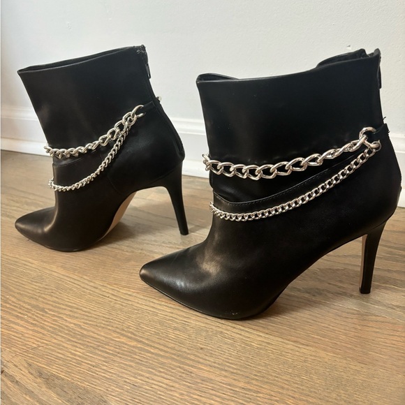 BCBG Hardia Chain Strap Biker Heel Booties Boots Chic and Trendy Size 10 - Picture 8 of 9